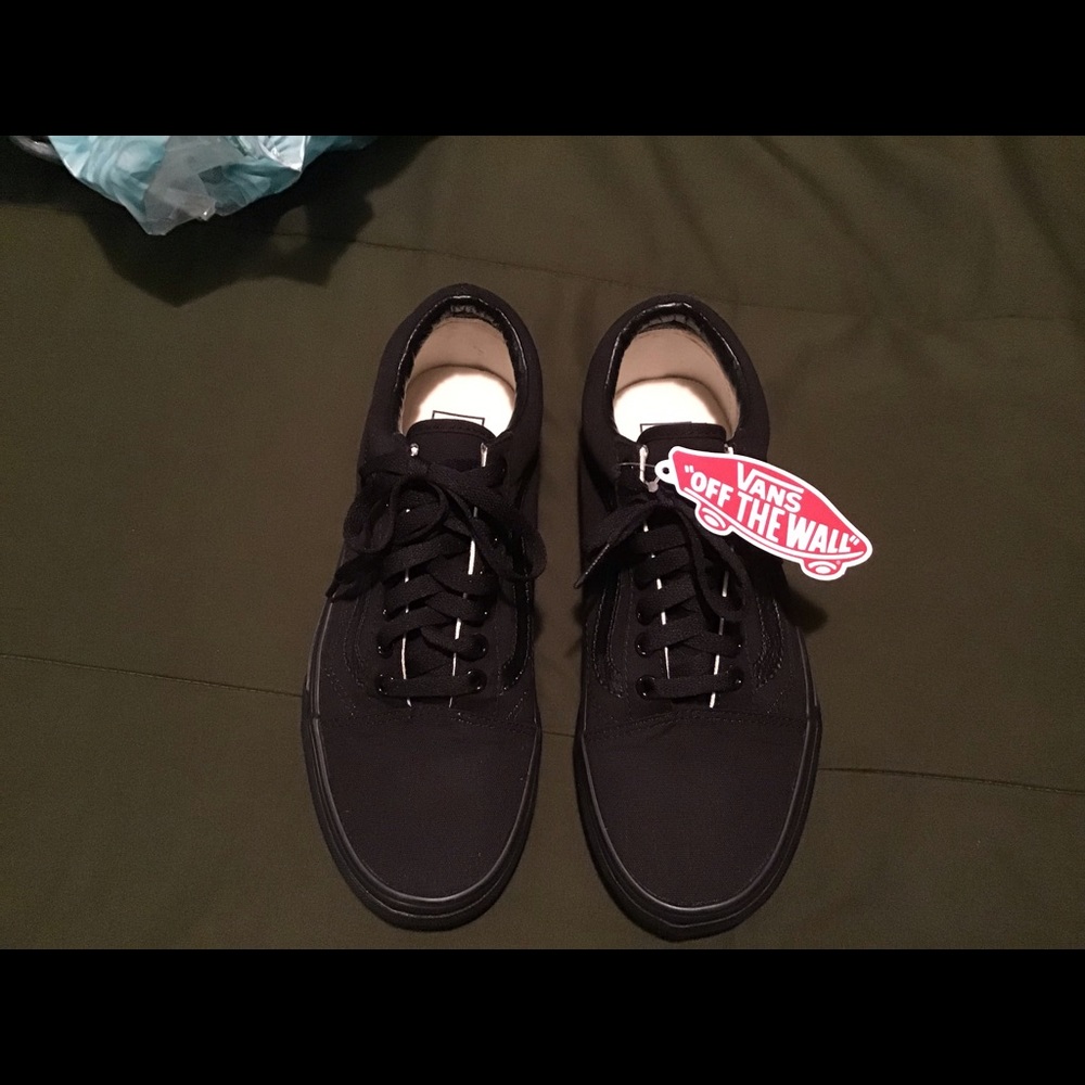 Boys vans black